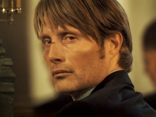 No “Cine Espetacular”, SBT exibe o filme “A Caça”