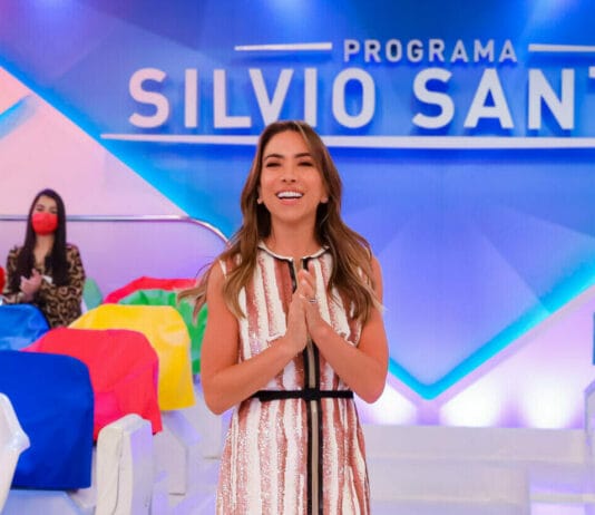 Programa Silvio Santos de hoje 23/04/2023 Felipe Araújo e Thiago Aquino