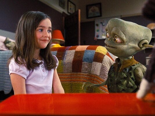 Tela de Sucessos de 28/10/2022, sexta-feira, exibe o filme Pequenos Invasores