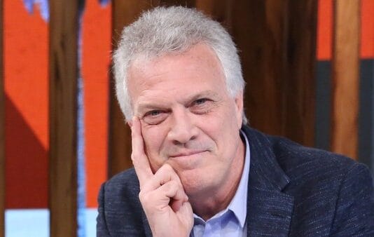 Conversa com Bial recebe Rangel e Gabriel Godoy, atores da novela Família é Tudo