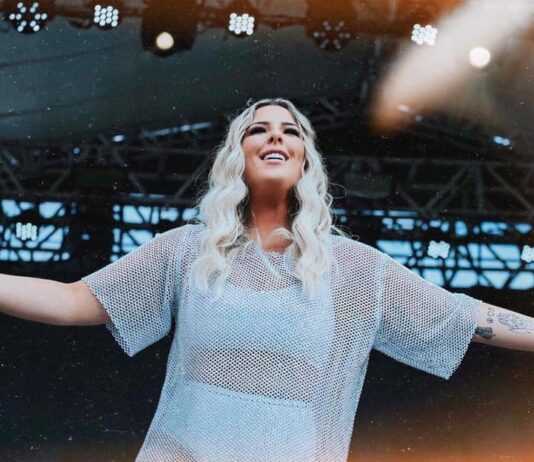 Faustão na Band (31/05/2023): recebe a cantora Ana Clara