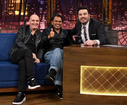 The Noite com Danilo Gentili de hoje 02/05/2023 recebe Double You