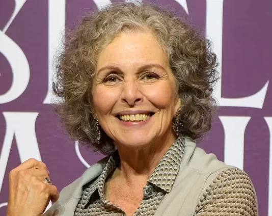 Conversa com Bial 08/06/2023 Irene Ravache