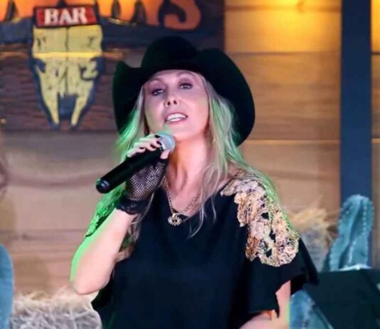 Terra da Padroeira 09/07/2023 Jayne e dupla Moacyr e Sandra