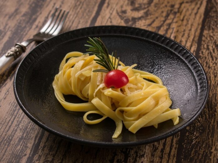 Receita Fettuccine na Manteiga com Ervas