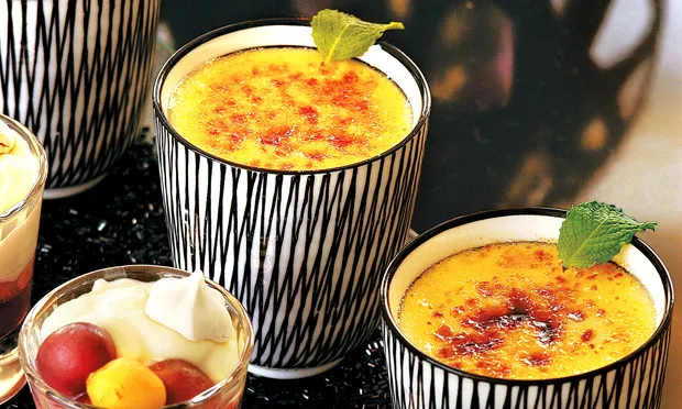 Brulée de limão siciliano d Brulée de limão siciliano d