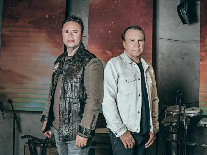 2-Andre-e-adriano-face