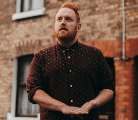 Gavin James retorna ao Brasil para shows no Bar Alto