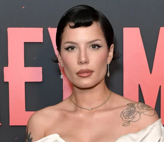 Lonely Is The Muse é o novo lançamento da cantora Halsey