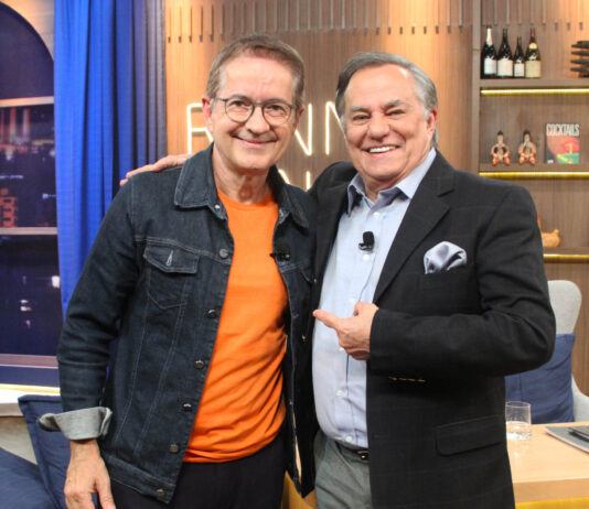 No Companhia Certa, Ronnie Von recebe Carlos Tramontina