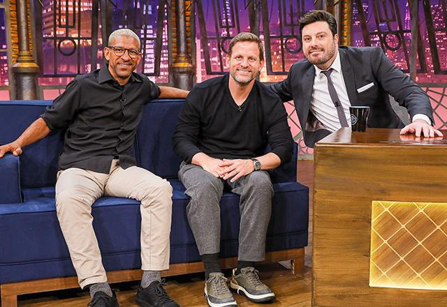 The Noite recebe o craque Djalminha e o jornalista André Plihal