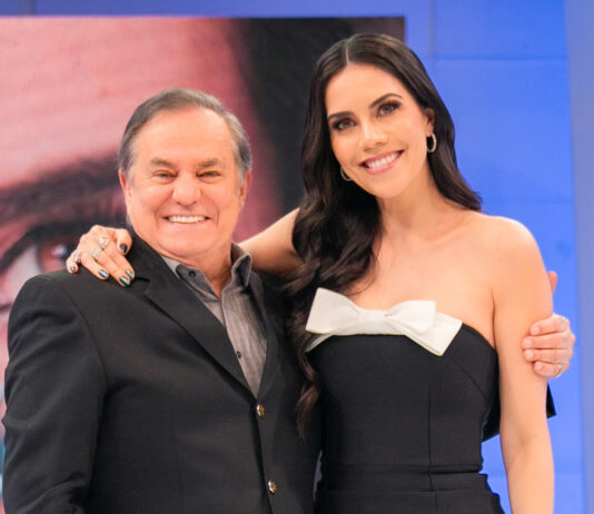 No Sensacional, Ronnie Von é o convidado de Daniela Albuquerque
