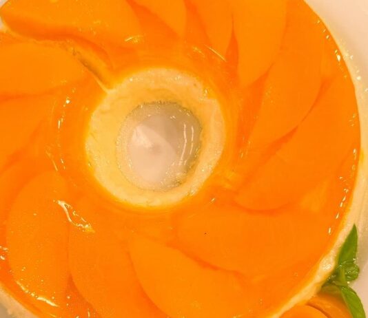 Mulheres: Receita de Delícia de Pêssego da culinarista Andreia Gazoli