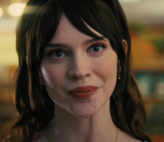 Estrelado por Jack Quaid e Sophie Thatcher, Acompanhante Perfeita ganha trailer oficial