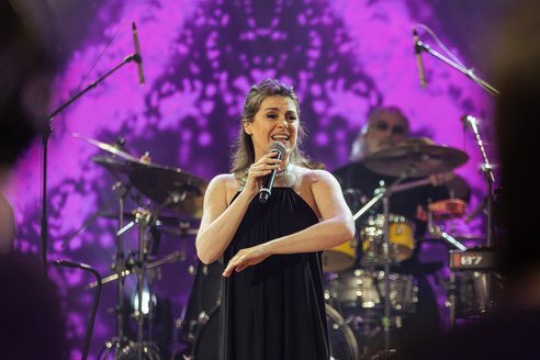 Altas Horas 21/06/2025 – Serginho Groisman recebe Alessandra Maestrini, Érico Brás, Gabz, Leticia Sabatella, Sophia Abrahão, Klara Castanho e Zezé Polessa