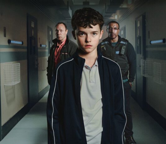 Drama britânico Adolescência se torna a série mais vista da Netflix em 2025 e conquista 13 indicações ao Emmy