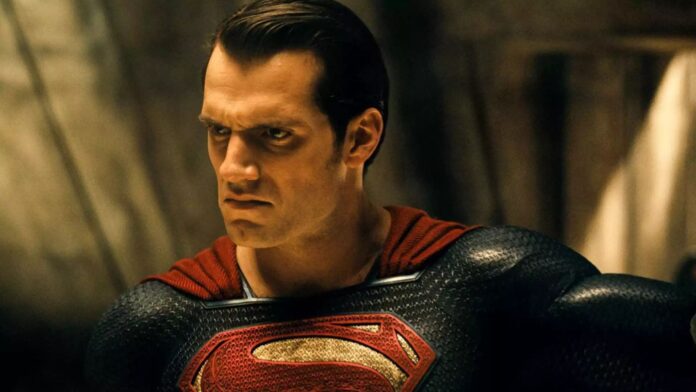 Henry Cavill em Adão Negro e o recomeço do Superman