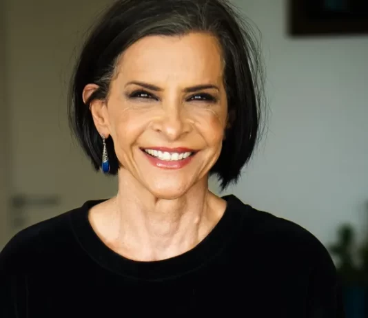 Marina Lima participa do Conversa com Bial desta segunda (14) e fala sobre carreira e despedida do irmão Antonio Cícero