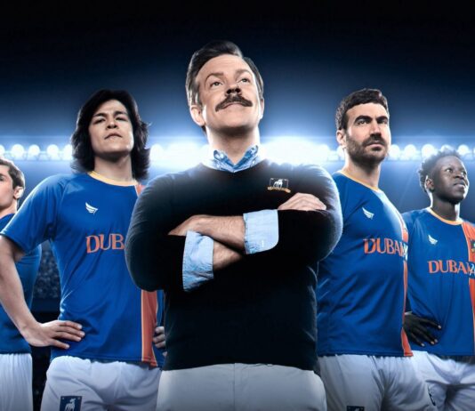 “Ted Lasso” tá de volta! Nova temporada já tá sendo gravada e traz desafio inédito para o técnico mais gente boa da TV