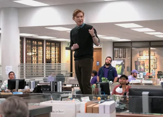 The Paper estreia em setembro e promete reviver o universo de The Office com tinta, café frio e caos editorial