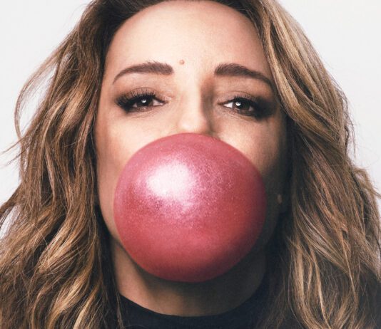 Ana Carolina lança EP inédito após seis anos e celebra 25 anos de carreira com Ainda Já – Vol. 1