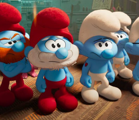 Cinesystem lança combo exclusivo com pipoca azul e copos dos Smurfs para celebrar nova animação