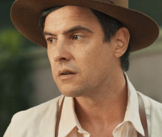 Resumo da novela Êta Mundo Melhor de segunda (18/08) – Candinho confronta Celso e se reaproxima de Dita