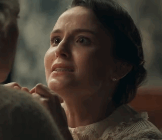 Êta Mundo Melhor – Estela enfrenta terror nas ruas e quase é atropelada