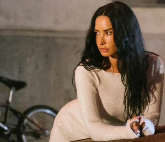 Demi Lovato acelera o coração dos fãs com “Fast”, seu novo single pop e emocional