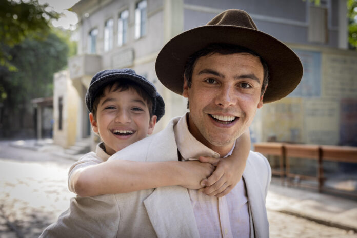 Cap 22 – Cena 14 - Candinho (Sergio Guizé) e Samir (Davi Malizia).