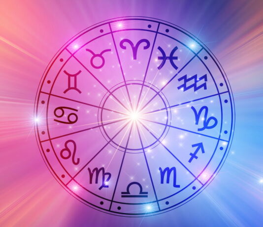 Horóscopo de hoje, segunda (03/11): Descubra as energias que guiam cada signo