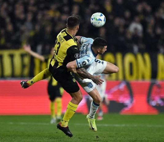 Racing x Peñarol: Saiba onde assistir ao duelo das oitavas da Copa Libertadores nesta terça (19/08)