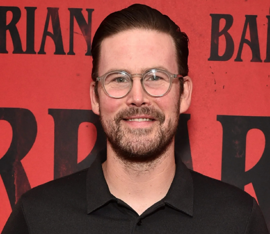 Zach Cregger abre o jogo: detalhes inéditos sobre o reboot original de Resident Evil