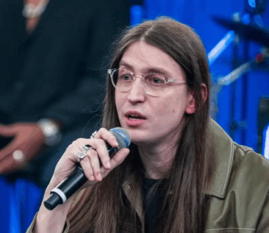 Youtuber Felca comenta no Altas Horas vídeo que mobilizou o país pela proteção infantil