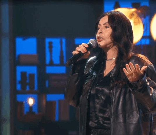 Shirley Carvalhaes revela no Conversa com Bial como a música ‘Vendavais’ a ajudou a vencer a depressão