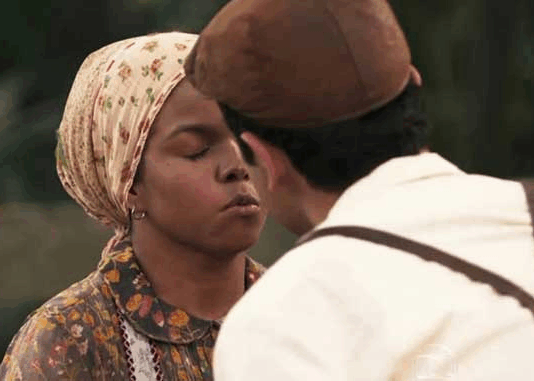 Resumo da novela Êta Mundo Melhor de segunda (01/09) – Quincas e Dita revelam que não se amam mais e Candinho confronta Cunegundes