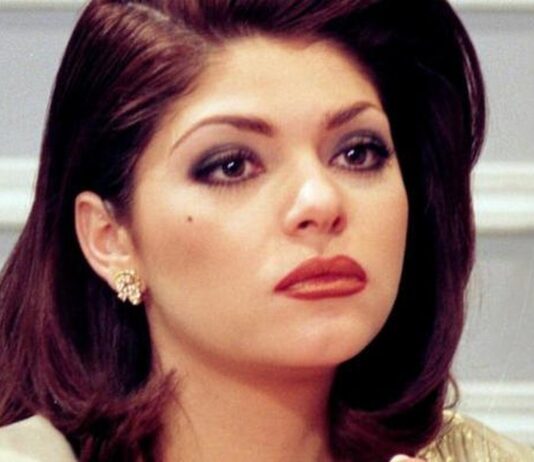 Resumo da novela Maria do Bairro de quarta (13/08) – Maria enfrenta Soraya e decide seguir novo caminho