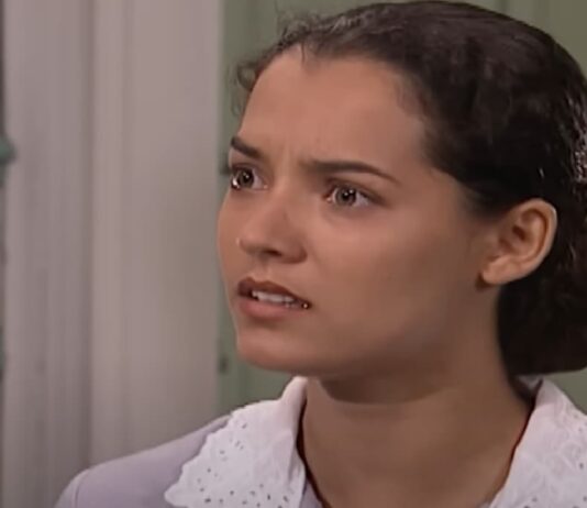 Resumo da novela História de Amor de hoje (21) – Neusa se casa enquanto Assunção disputa regata na Lagoa