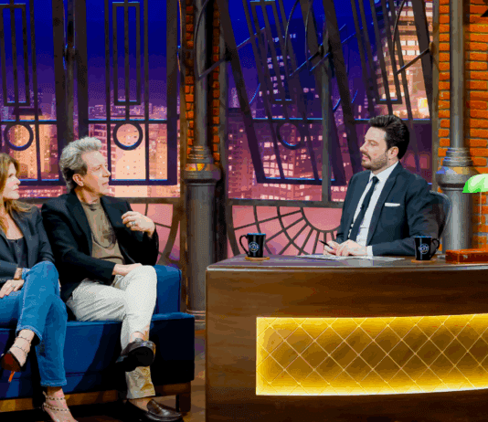 No The Noite com Danilo Gentili desta segunda (15), Cristiana Oliveira e Eduardo Martini falam sobre carreira, amizade e teatro