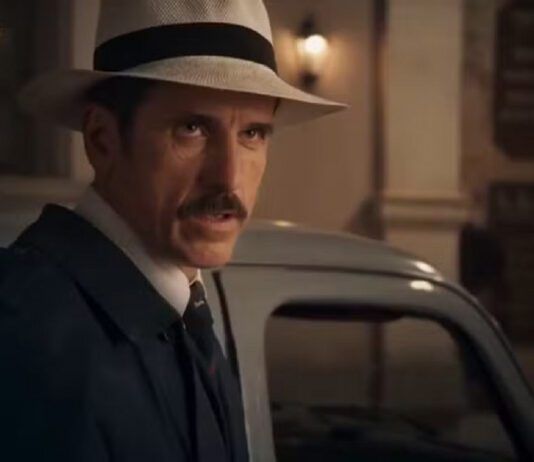 Resumo da novela Êta Mundo Melhor de hoje (24) – Ernesto será transferido para a penitenciária