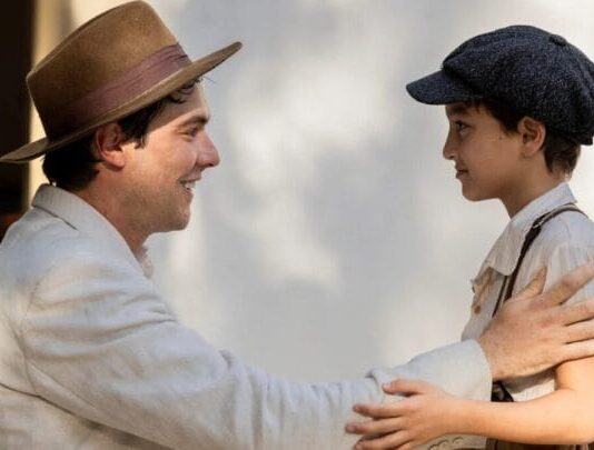 Resumo da novela Êta Mundo Melhor de hoje (18) – Candinho promete libertar os amigos do galpão