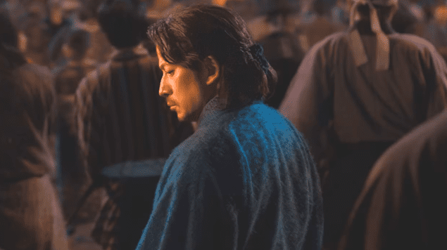 Netflix divulga trailer oficial do live-action Last Samurai Standing, combinando ação intensa e drama histórico