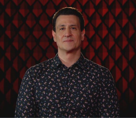 No Alvo desta segunda (29/09) entrevista Tiago Pavinatto – Jurista e comunicador enfrenta perguntas afiadas e provoca repercussão