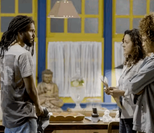 Resumo da novela Vale Tudo de sexta (26/09) – Fátima flagra Mário Sérgio e Ana Clara juntos no restaurante