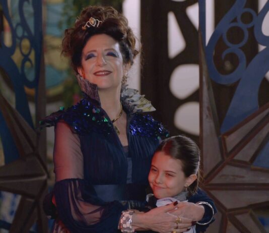 Resumo da novela A Caverna Encantada de hoje (01) – Safira recupera poderes e domina Flora enquanto Norma mantém reféns