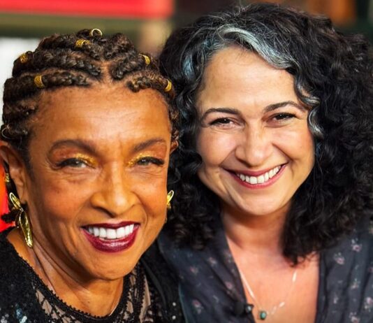 Conversa com Bial desta terça (30/09) recebe a poeta e atriz Elisa Lucinda e a diretora Geovana Pires