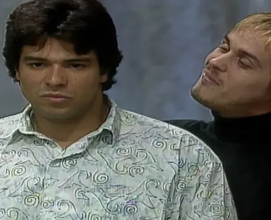 Resumo da novela A Viagem de hoje (16) – Téo perde o controle e é internado em hospital psiquiátrico