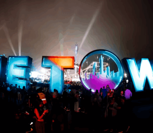 The Town 2025 | Saiba como assistir ao show de Travis Scott, Green Day, Backstreet Boys, Mariah Carey e Katy Perry ao vivo