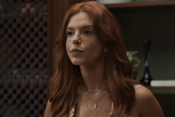 dona de mim Leo deixa a fábrica e Kami é demitida