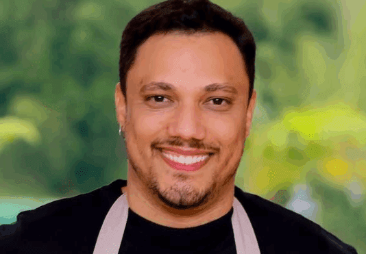 Bake Off Brasil – Mão na Massa: Lucas é o primeiro repescado na prova criativa deste sábado (25/10)